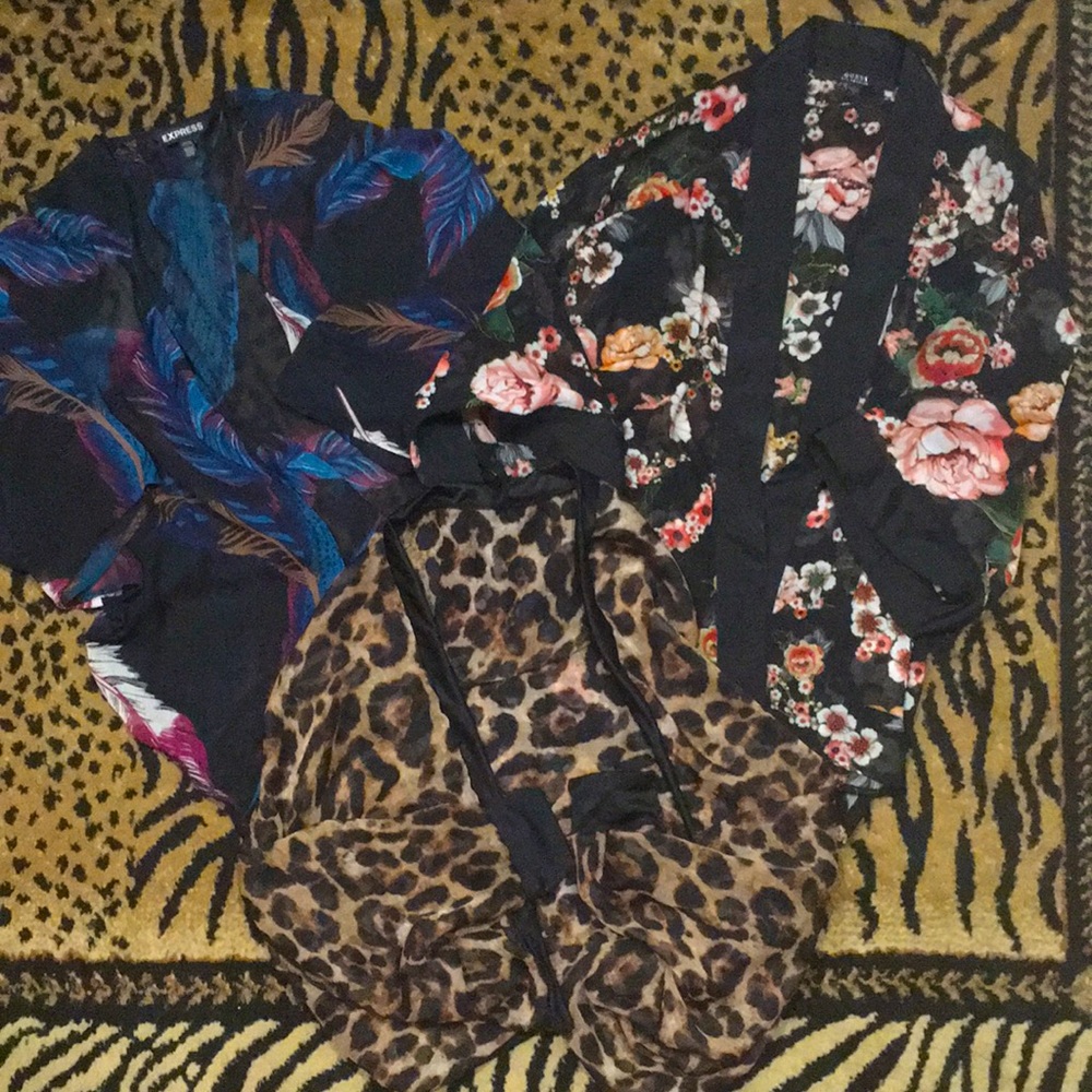 BUNDLE of 3 Kimonos 🌸 GUESS & EXPRESS